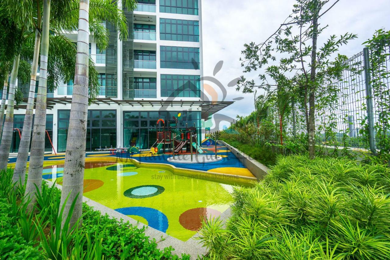 Nn Famille Guest House Пасир-Гуданг Экстерьер фото